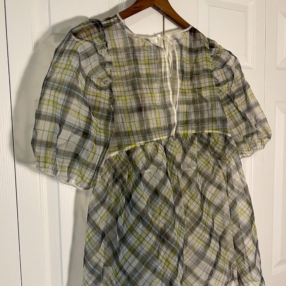 NWT- Aritzia Sheer Puff-Sleeved Blouse - Picture 6 of 8